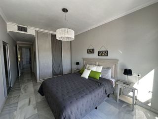 Piso en venta en Los Naranjos - Las Brisas en Marbella