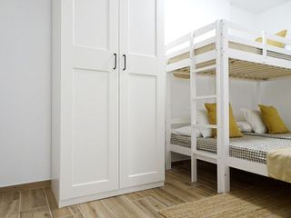 Piso en venta en La Goleta - San Felipe Neri en Málaga