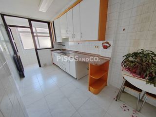 Piso en venta en Los Castros - Castrillón - Eiris en Coruña (A)