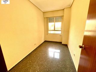Piso en venta en San Antonio Abad - Polígono San Antón en Albacete