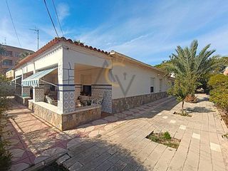 Chalet en venta en Monóvar/Monòver