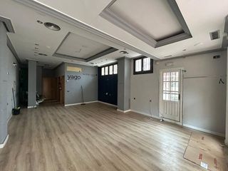 Local comercial en alquiler en Salvador Allende en Zaragoza