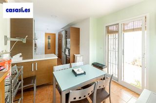 Casa adosada en venta en Crta. De la Sierra en Granada