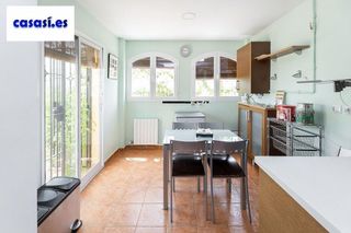 Casa adosada en venta en Crta. De la Sierra en Granada