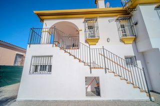 Chalet en venta en Montequinto en Dos Hermanas