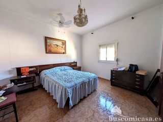 Chalet en venta en Linares