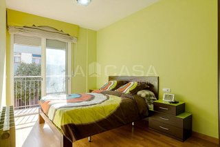 Piso en venta en Fondo en Santa Coloma de Gramanet