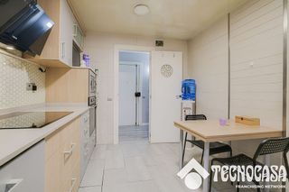 Piso en venta en Artigas - Llefià en Badalona