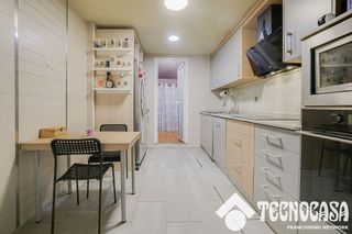 Piso en venta en Artigas - Llefià en Badalona