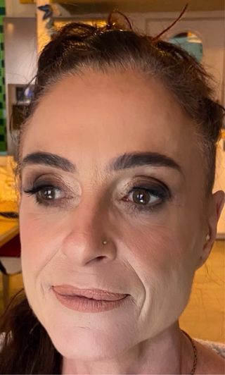 Servicios de Maquillaje y Peinado Profesional