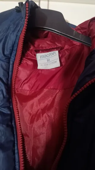Chaqueta Macron Azul y Roja