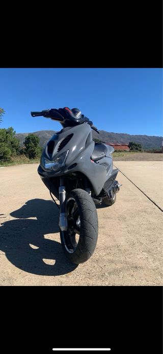 Yamaha Aerox 50cc Scooter