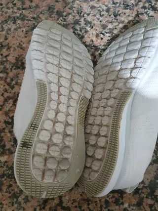 Zapatillas Reebok Talla 39 Blancas tipo calcetín