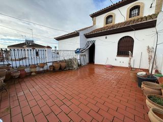 Casa adosada en venta en Sanlúcar la Mayor