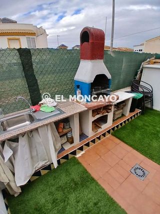Casa adosada en venta en Urbanizaciones en Guardamar del Segura