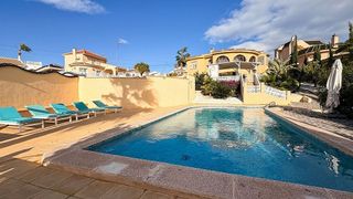 Chalet en venta en Ciudad Quesada en Rojales