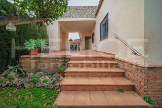 Casa pareada en venta en Núcleo Urbano en Pobla de Vallbona (la)