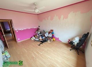 Casa adosada en venta en Manzanares