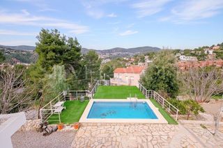 Chalet en venta en Vallirana