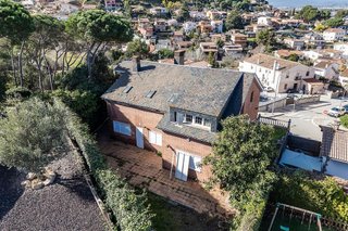 Chalet en venta en Montornès del Vallès