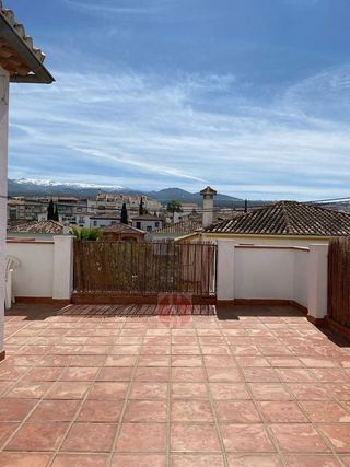 Ático en venta en Zubia (La)