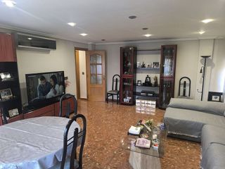 Piso en venta en Els Orriols en Valencia