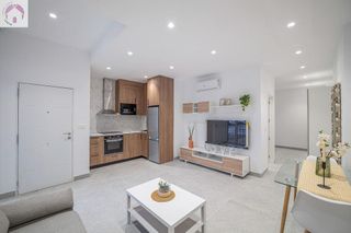 Piso en venta en San Francisco Javier en Granada