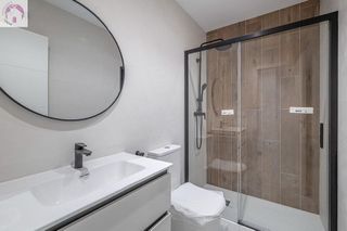 Piso en venta en San Francisco Javier en Granada