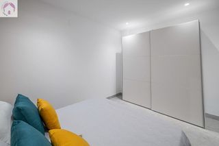 Piso en venta en San Francisco Javier en Granada