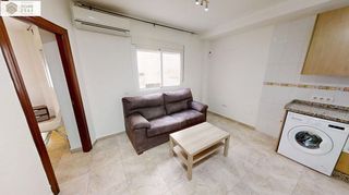 Piso en venta en Parque Victoria Eugenia en Málaga