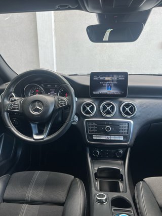 Mercedes-Benz Clase A220 4matic 2017.