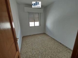 Piso en venta en Linares