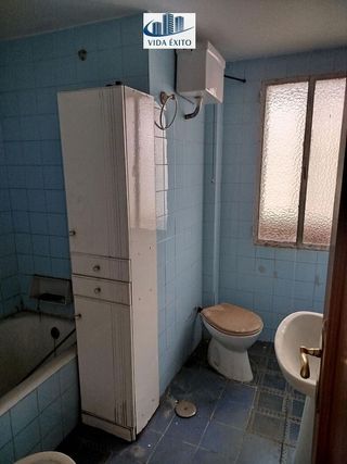 Piso en venta en Linares