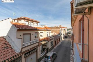 Piso en venta en Avda. De los Ogíjares en Armilla