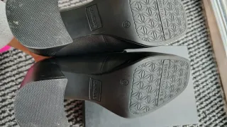 Mocasines CARMELA tacón negros