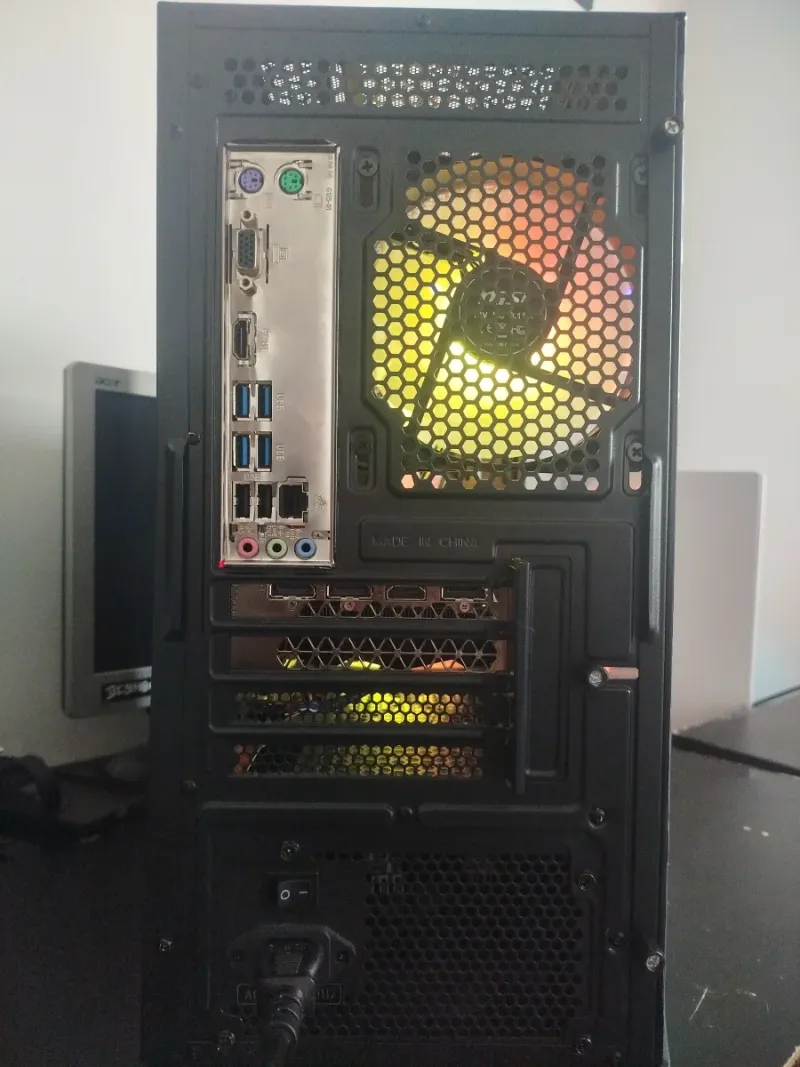 PC Gaming con luces RGB afbeelding 4