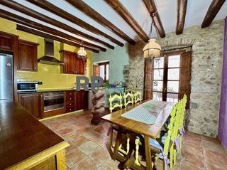 Chalet en venta en Torroella de Montgrí pueblo en Torroella de Montgrí