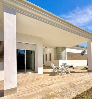 Chalet en venta en Espartinas