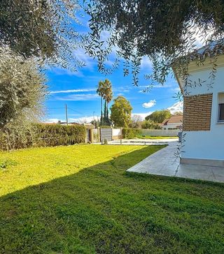 Chalet en venta en Espartinas