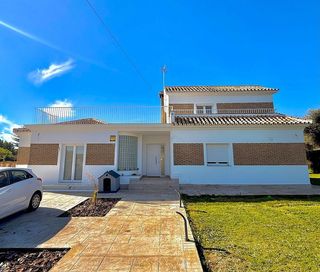 Chalet en venta en Espartinas