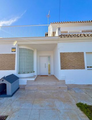 Chalet en venta en Espartinas