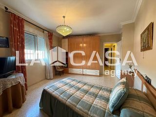 Chalet en venta en Montequinto en Dos Hermanas