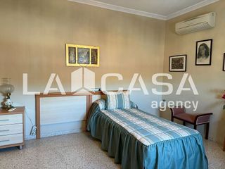 Chalet en venta en Montequinto en Dos Hermanas