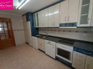 Casa adosada en venta en Lardero