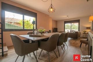 Chalet en venta en Eixample Residencial en Roda de Barà