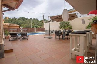 Chalet en venta en Eixample Residencial en Roda de Barà