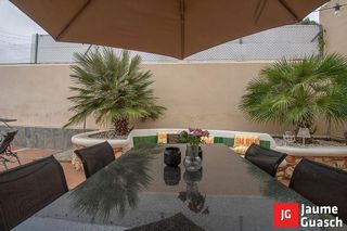 Chalet en venta en Eixample Residencial en Roda de Barà