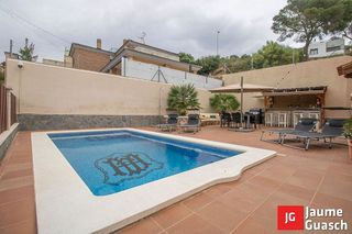 Chalet en venta en Eixample Residencial en Roda de Barà