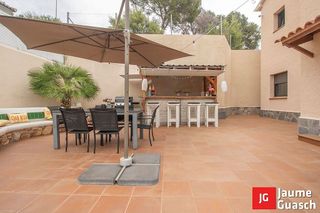 Chalet en venta en Eixample Residencial en Roda de Barà