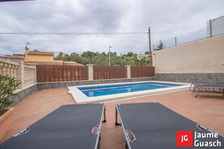 Chalet en venta en Eixample Residencial en Roda de Barà